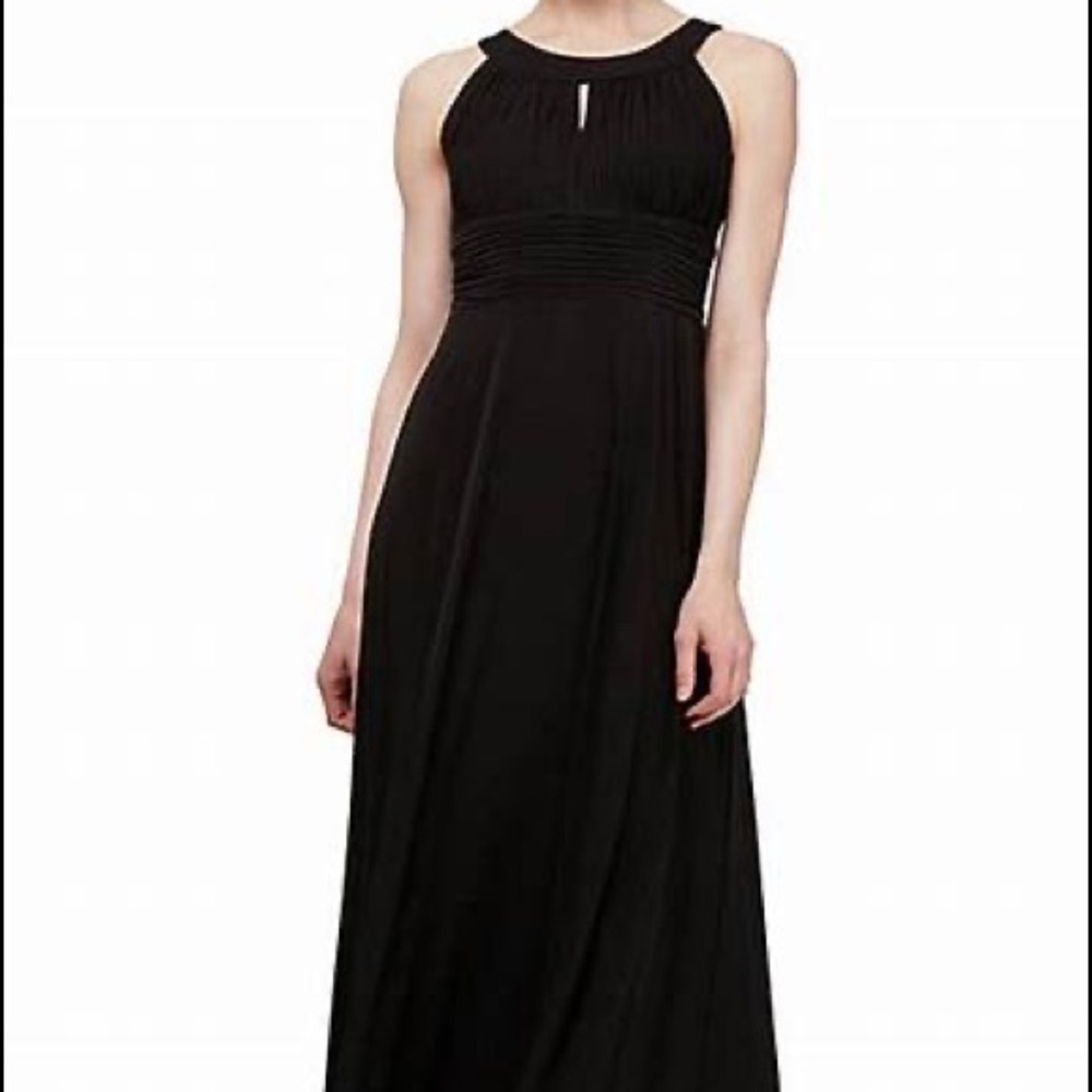 Black Sleeveless Dress